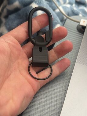 Black Keychain Carabiner with Key Ring